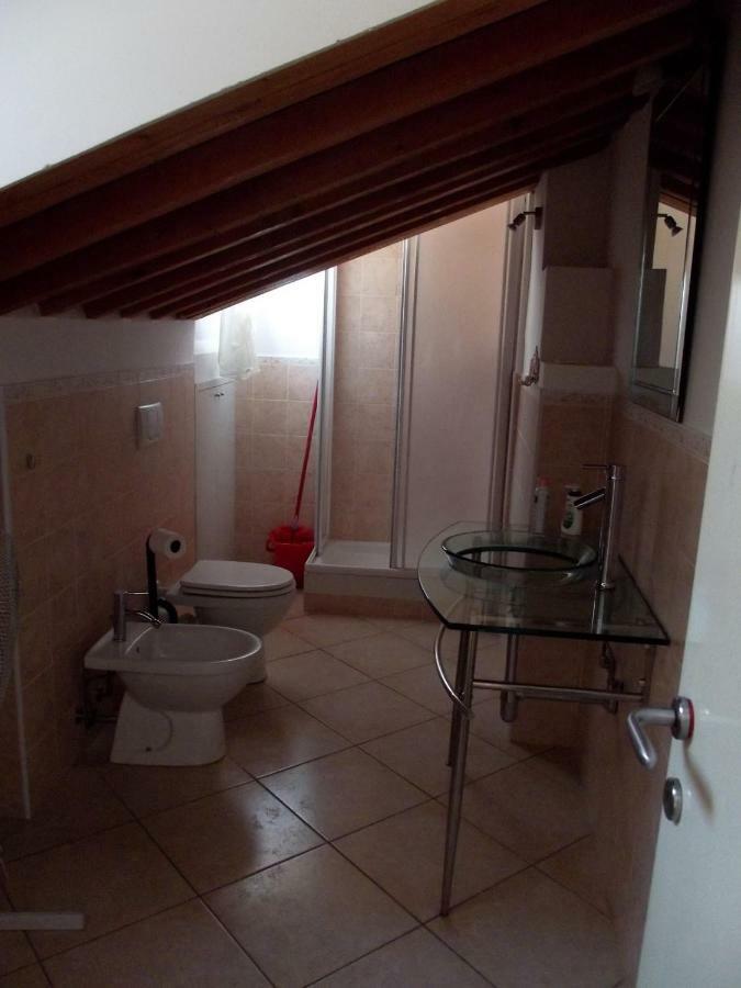 La Casa Di Oliva Apartment Macerata Exterior photo