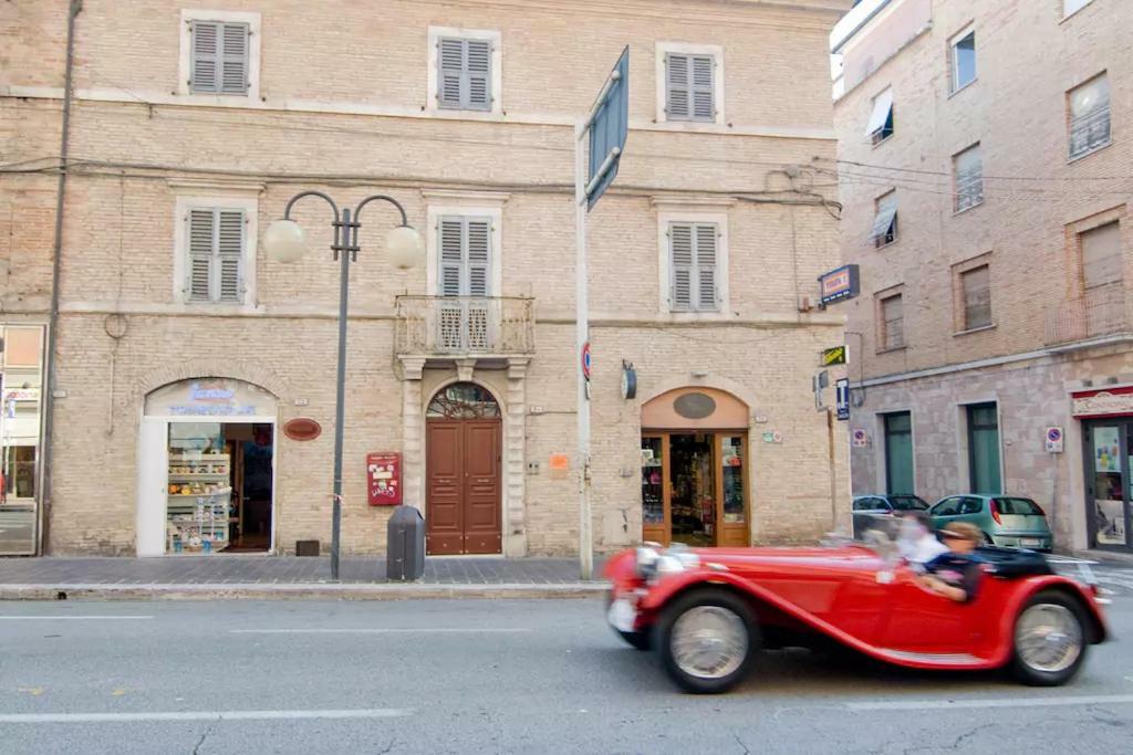 La Casa Di Oliva Apartment Macerata Exterior photo