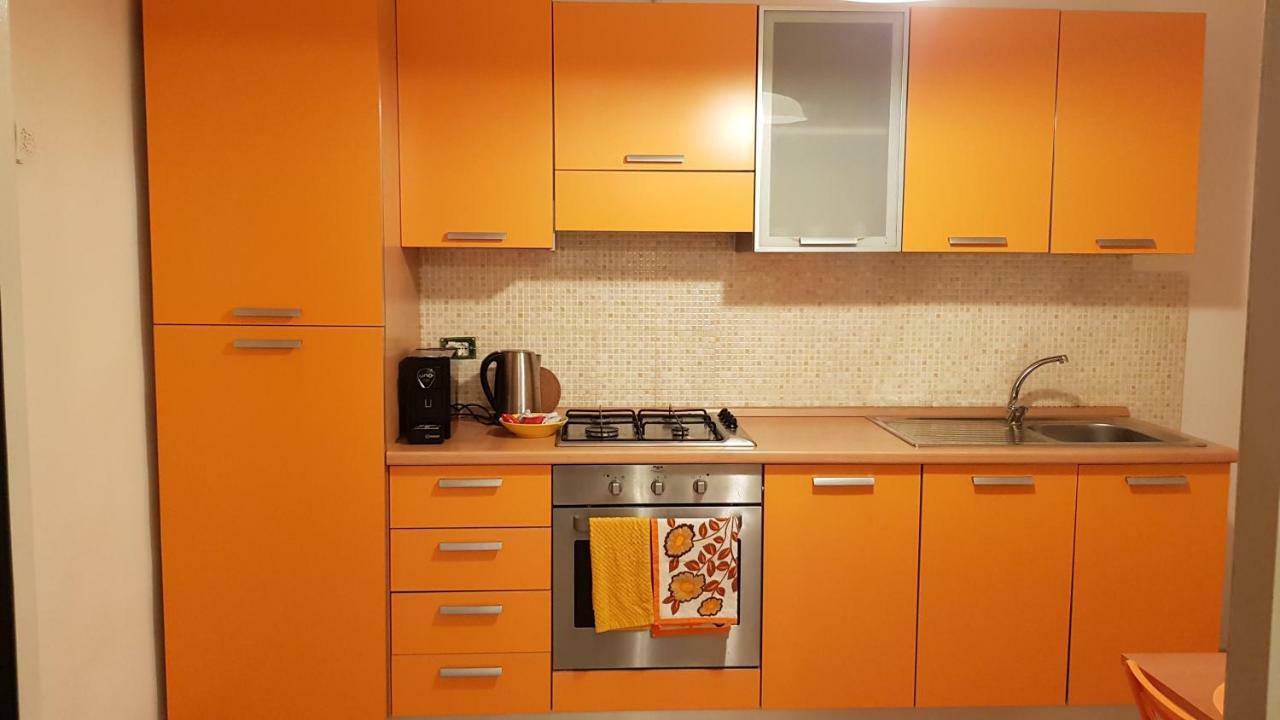La Casa Di Oliva Apartment Macerata Exterior photo